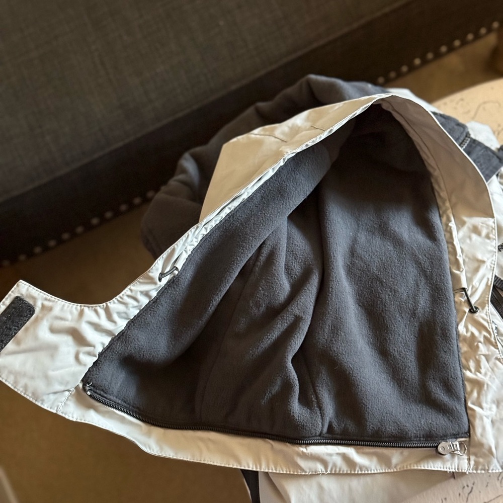 Men's Black and Gray Jacket - Picture 5 of 5